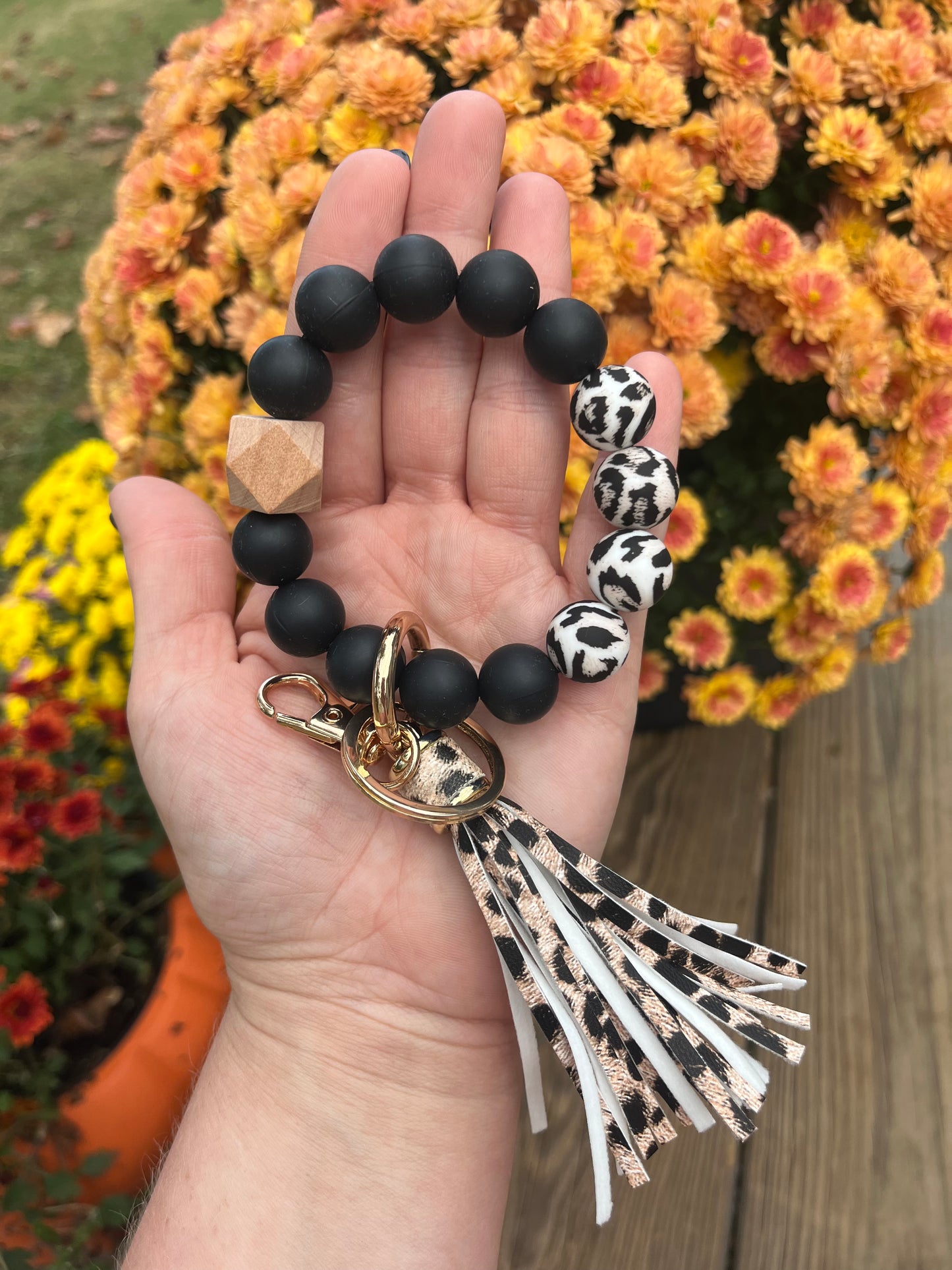 Black and leopard silicone wristlet