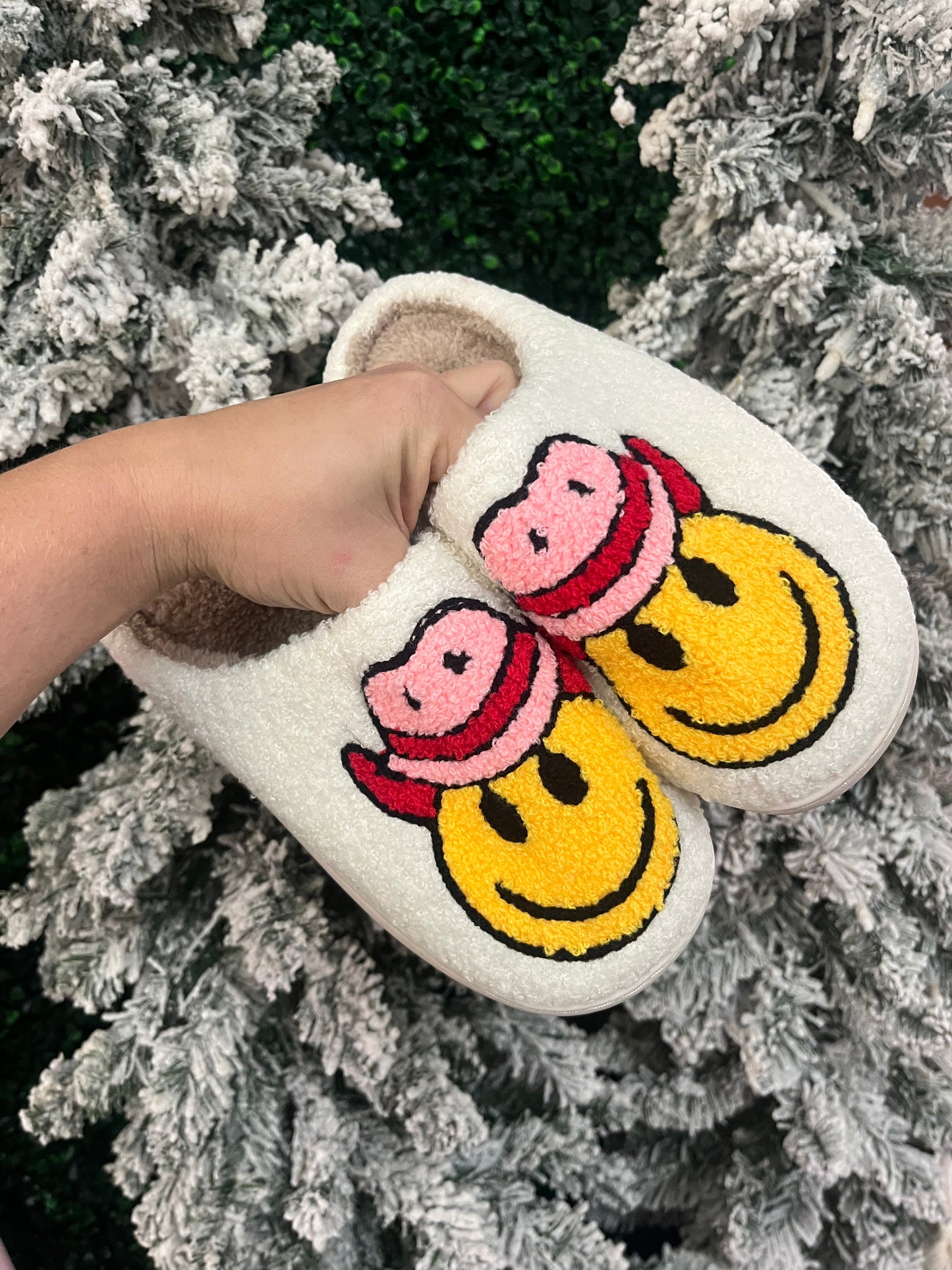 Pink cowgirl smile slippers