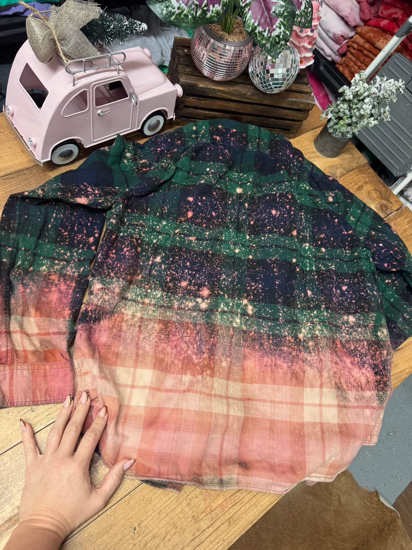 Size large emrald and deep royal blue bleached flannel