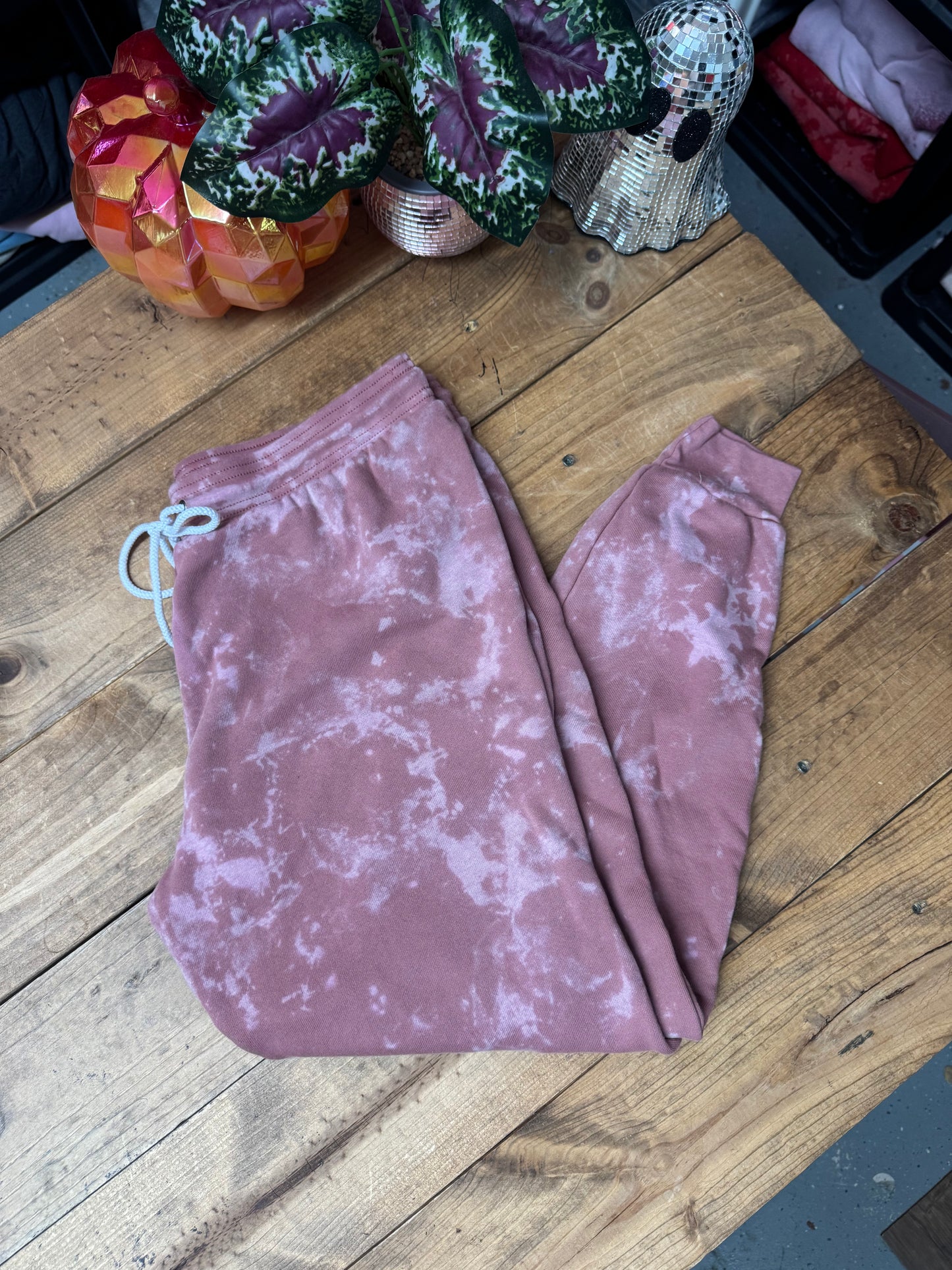 Size large dusty rose 2 tone Acidwash jogger sweatpants
