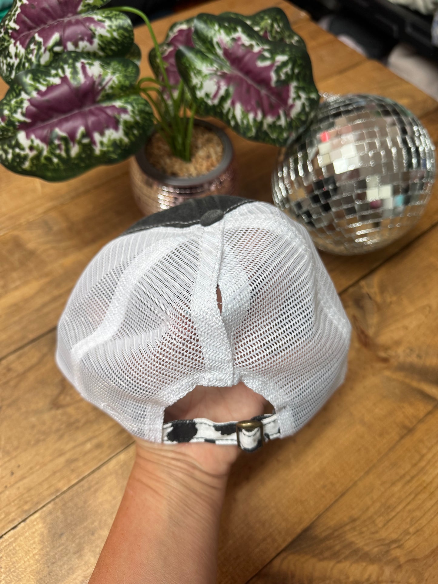 Printed brim ponytail baseball hat