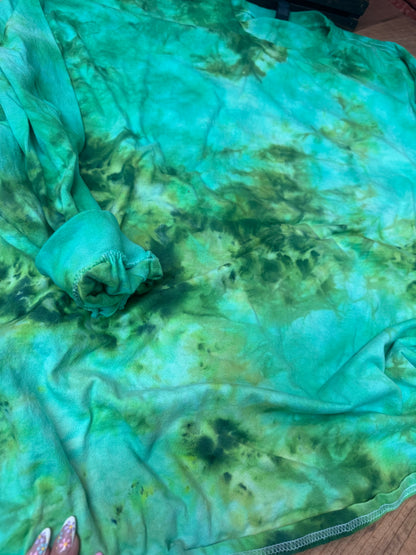 Size 4XL green long sleeve dyed tee