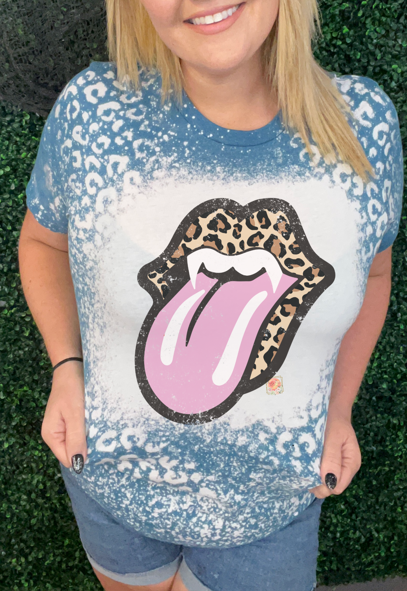 Vampire leopard tongue