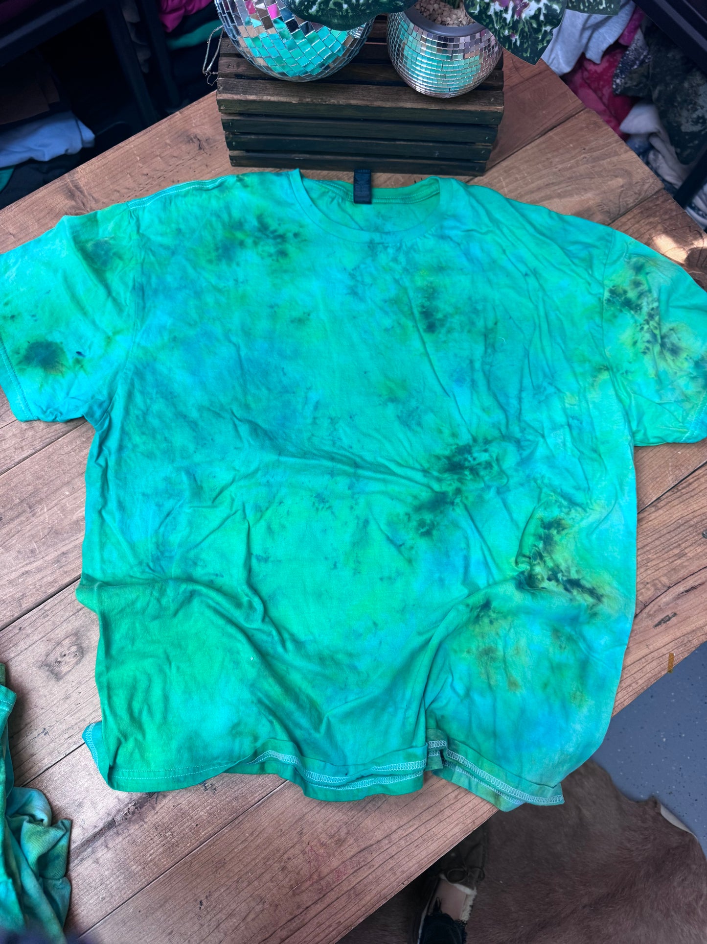 Size 2XL green dyed tee