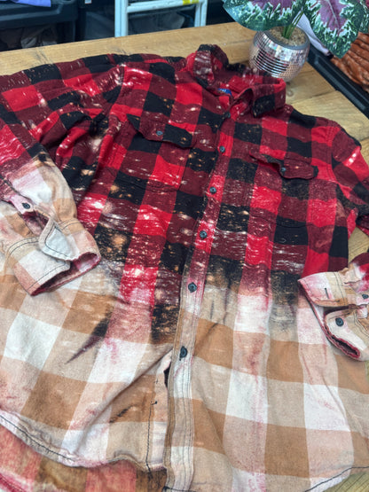 Size Large black and red checker flannel