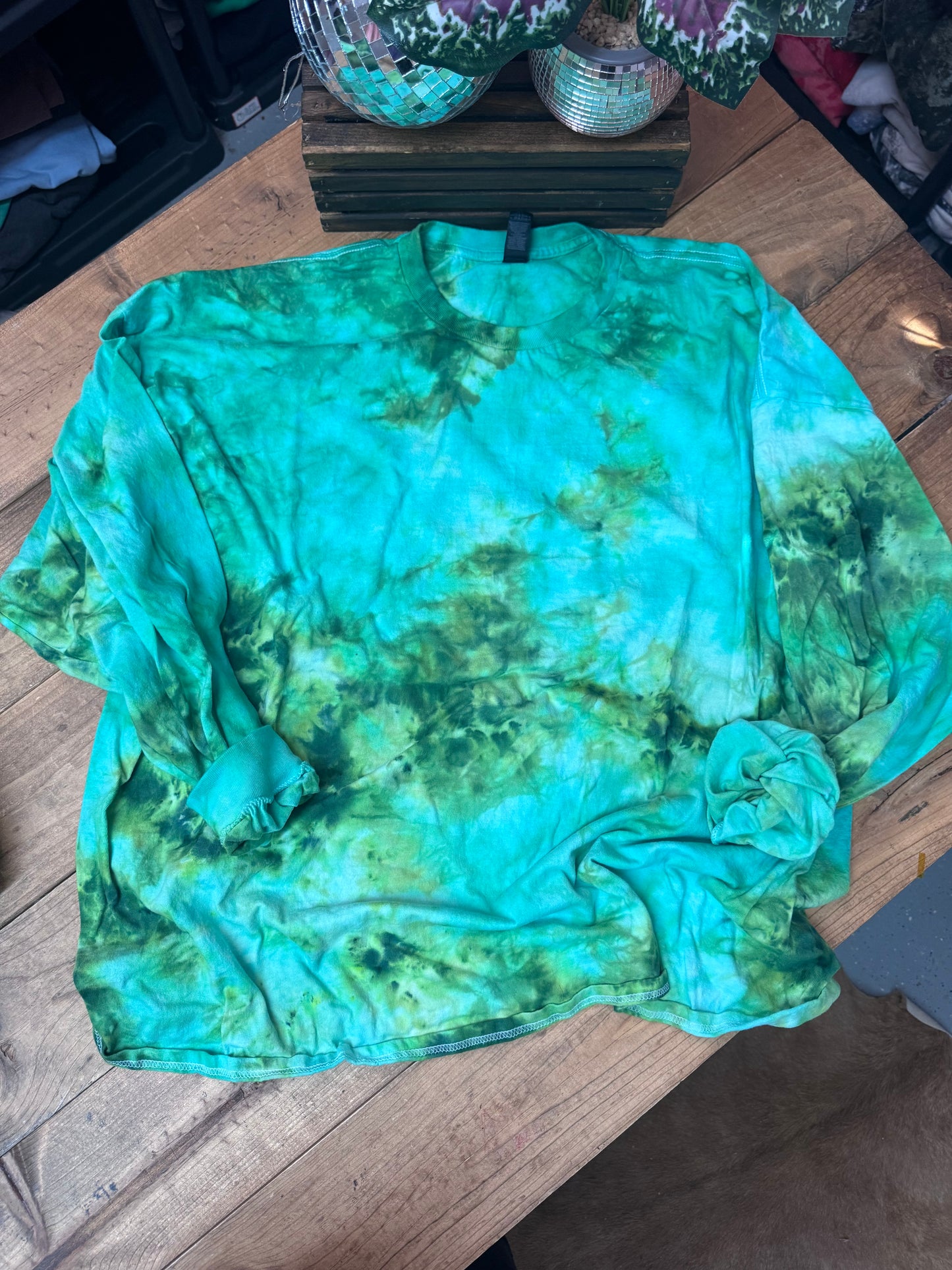 Size 4XL green long sleeve dyed tee