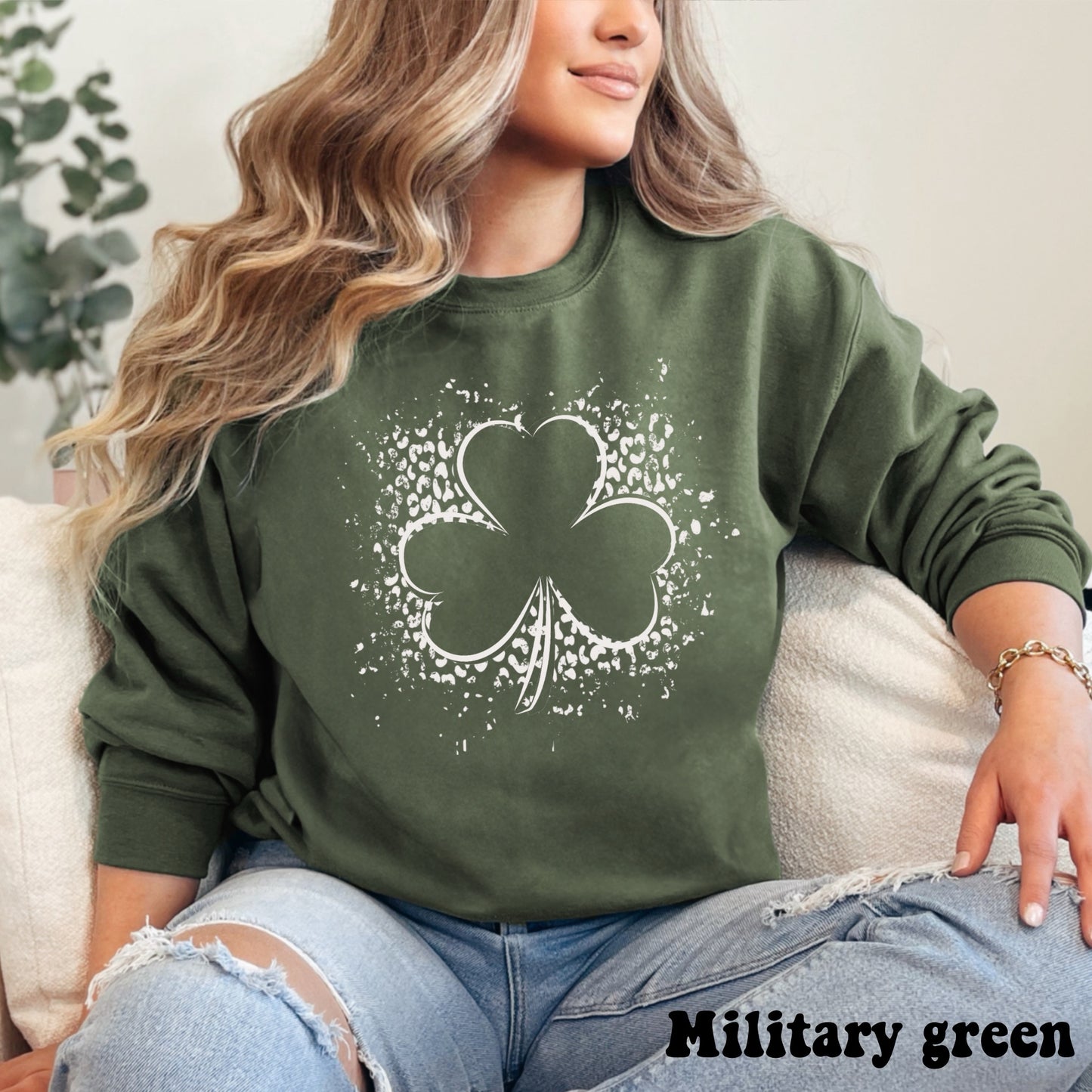 Leopard Shamrock Outline