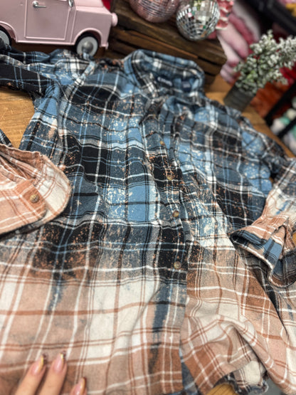 Size XL Royal and navy bleached flannel