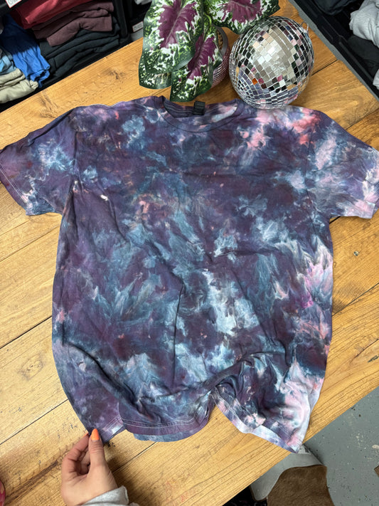 Size large “deep space” dyed tee