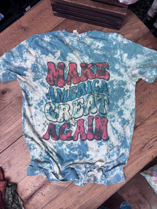 DESTASH SIZE LARGE  maga tee