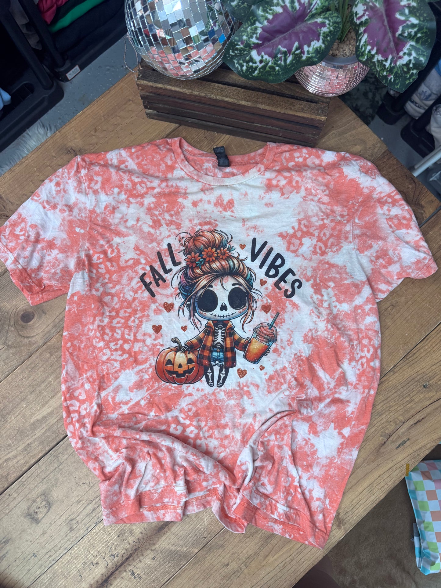 DESTASH SIZE LARGE fall vibes Skelly girl tee