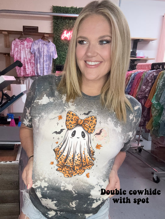 Orange leopard ghost with bow