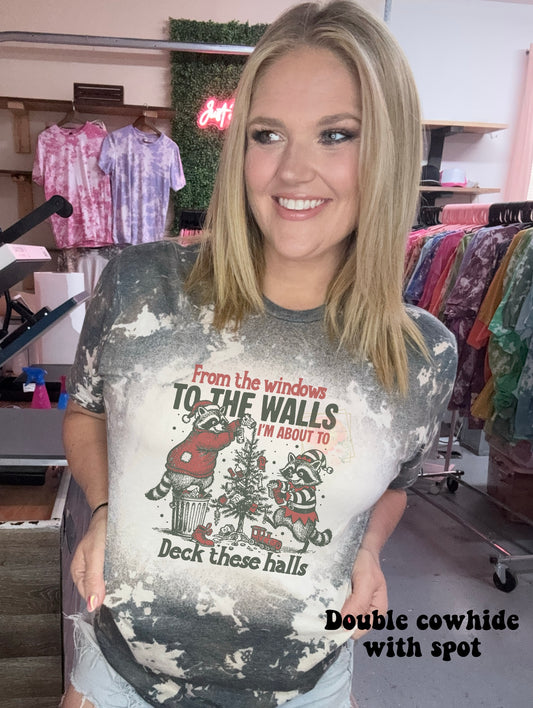 I’m about to deck these halls raccoons