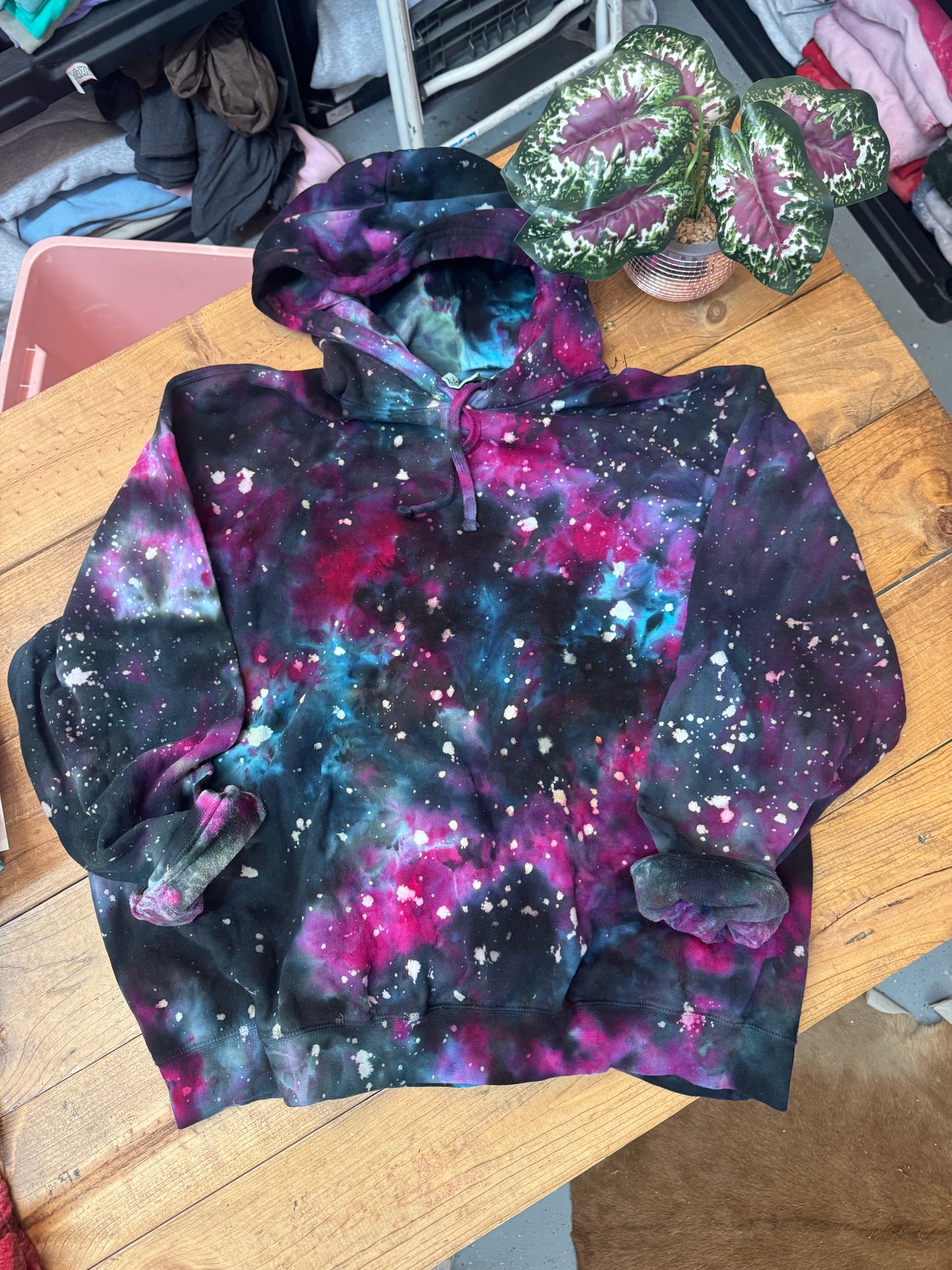 Size 3XL galaxy dyes comfort colors midweight pocketless hooded sweatshirt