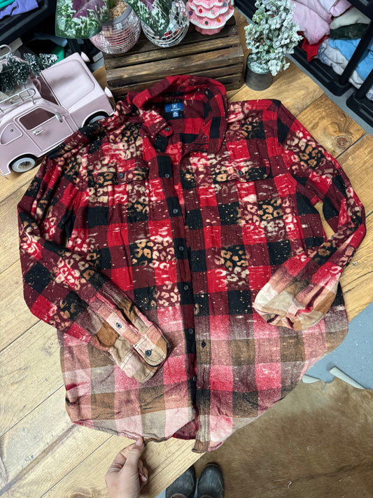 Size XLT red and black leopard bleached flannel
