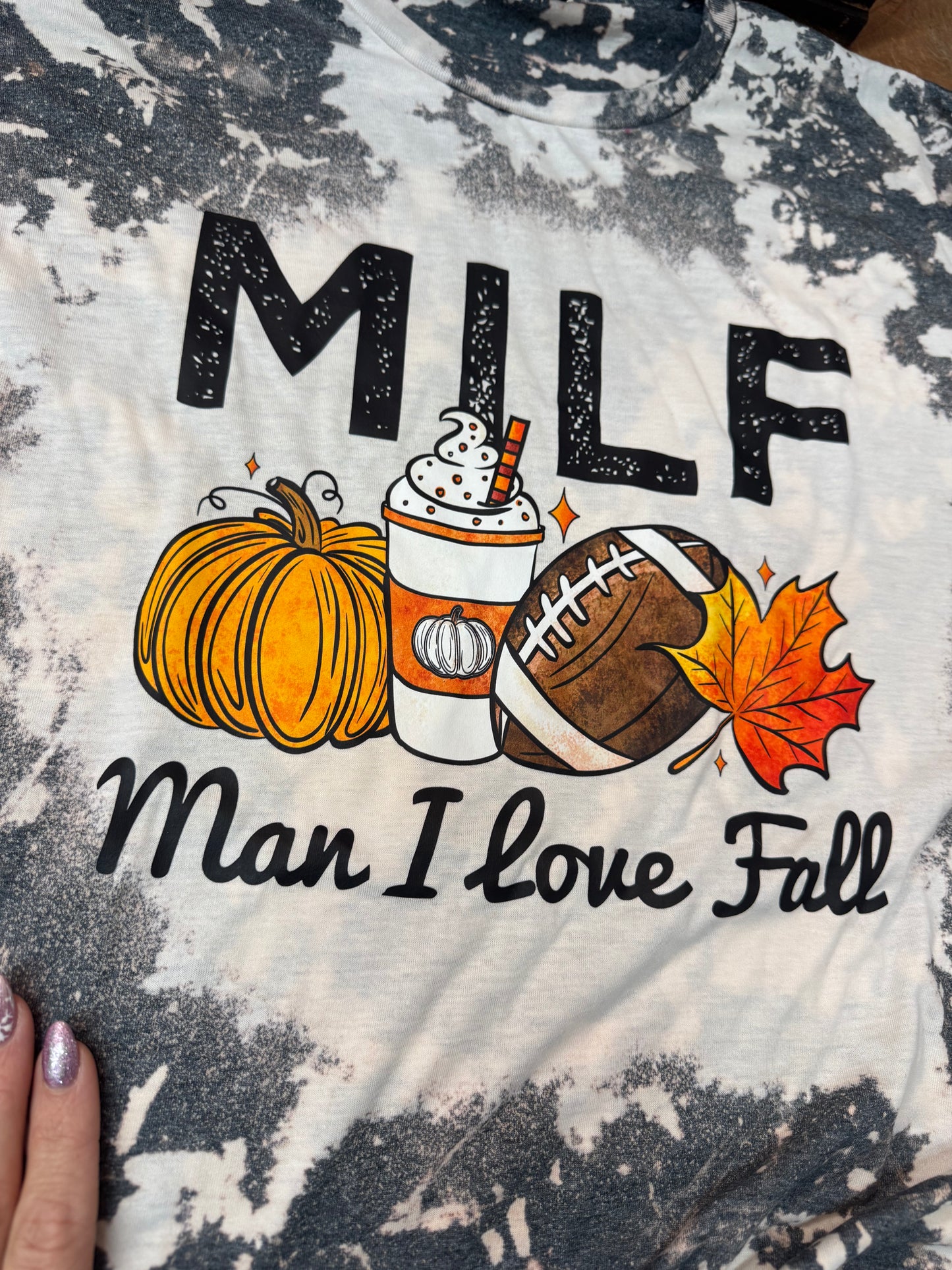 Size XL Man I Love Fall tee